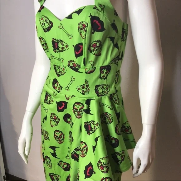 Deadly Dames VOODOO Vixen in Monster print - Picture 4 of 8